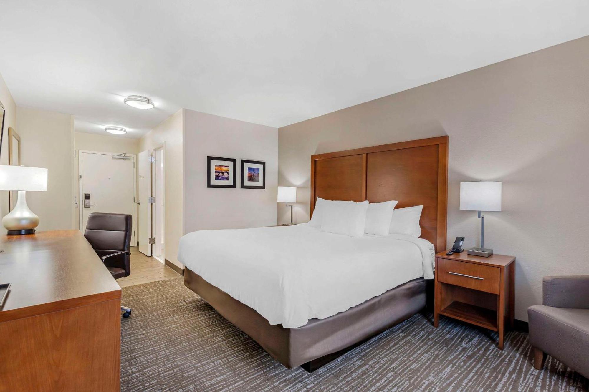 Comfort Inn & Suites برونزويك المظهر الخارجي الصورة